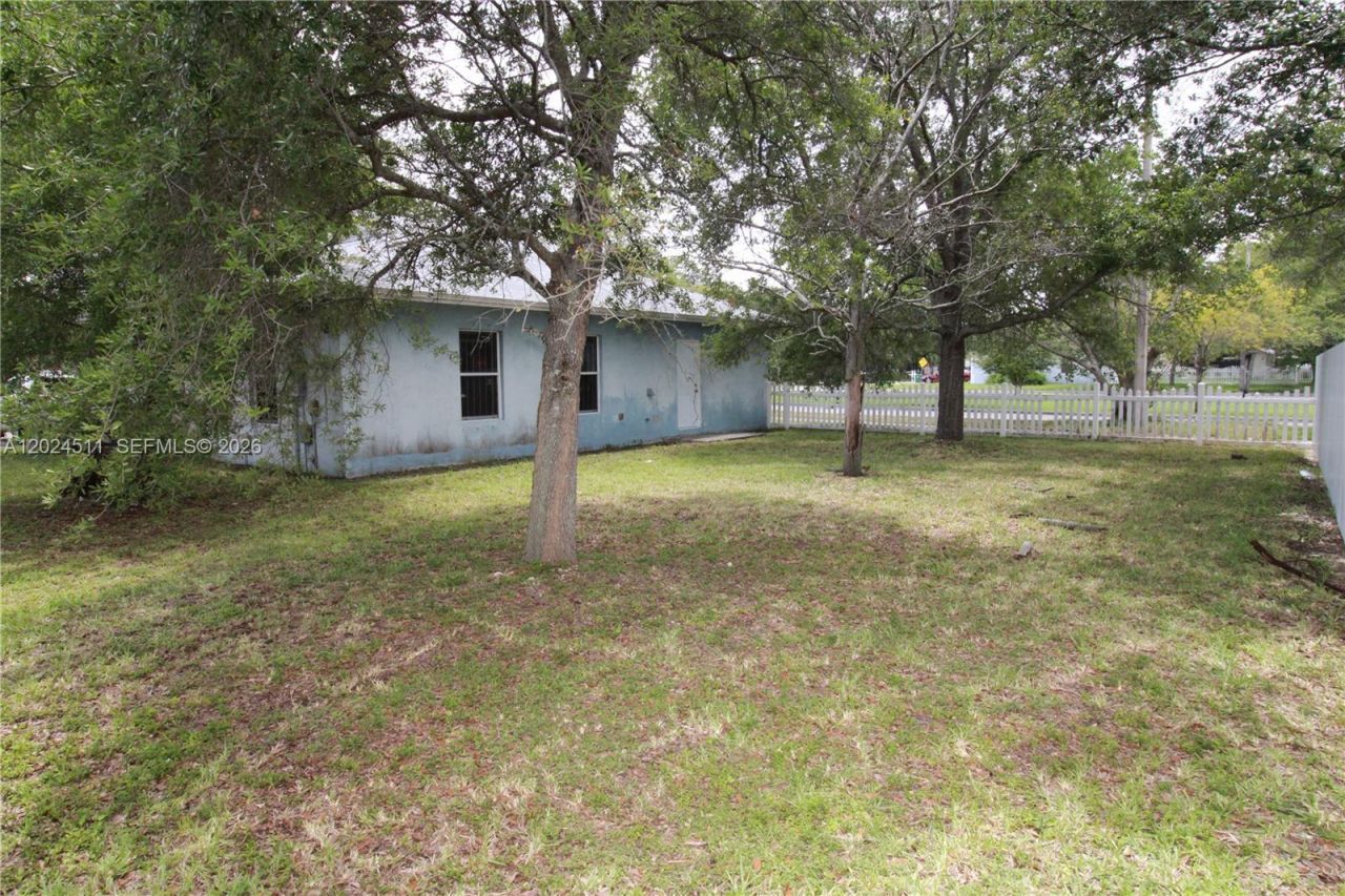 2121 NW 68th Ter , Miami, FL 33147 Photo