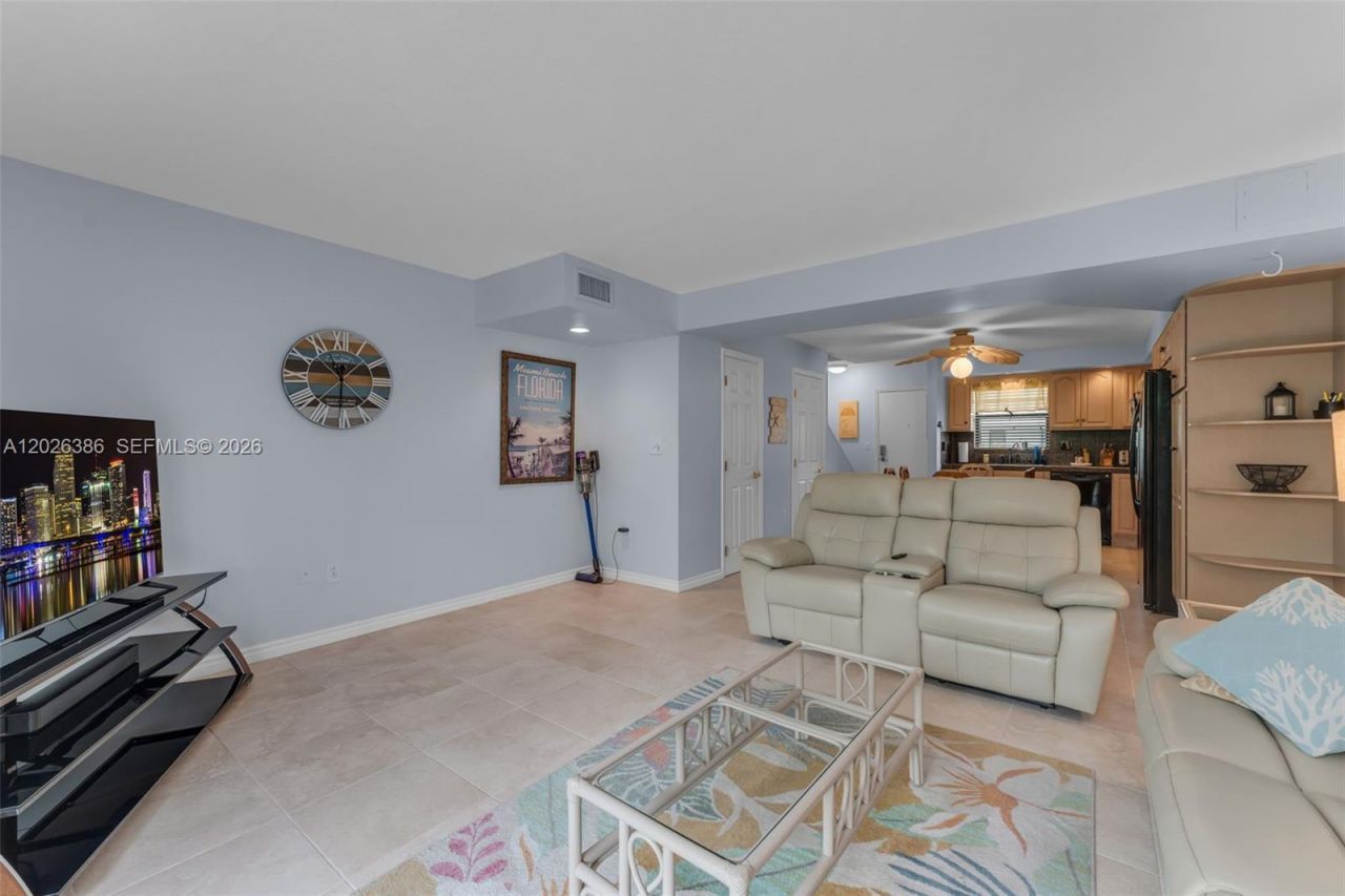 87465 Old Hwy 209 Hwy , Unit 209, Plantation Key, FL 33036 Photo