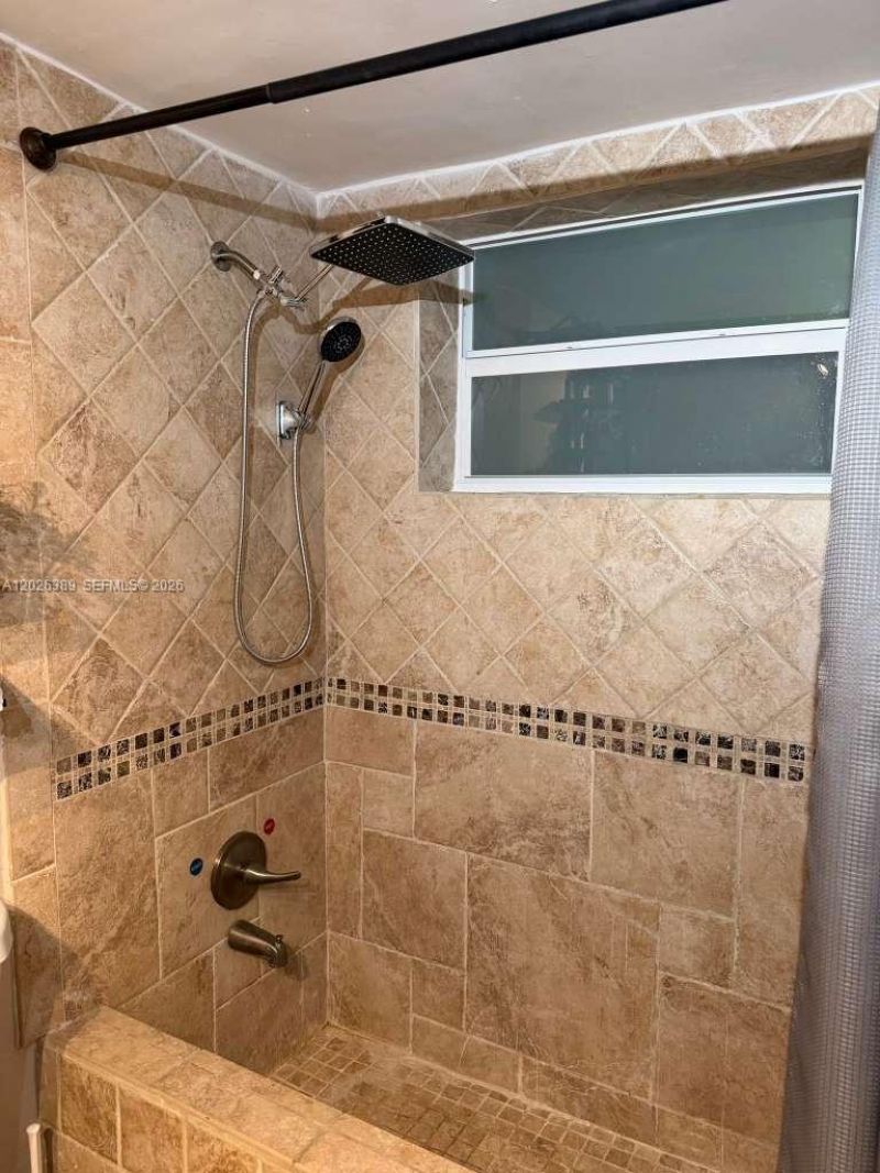 7904 West Dr, Unit 411, North Bay Village, FL 33141 Photo