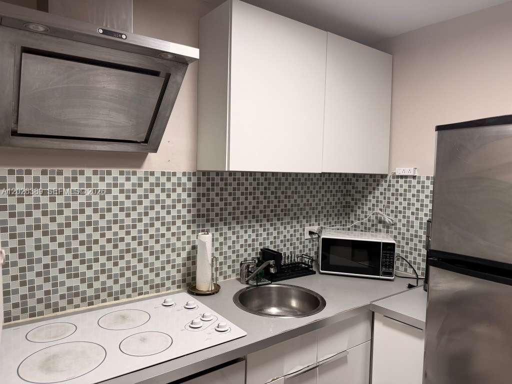 7904 West Dr, Unit 411, North Bay Village, FL 33141 Photo