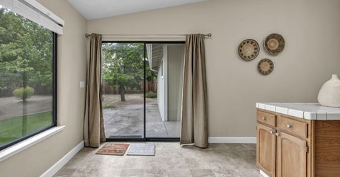 932 Yellow Rose Court, Sparks, NV 89436 Photo
