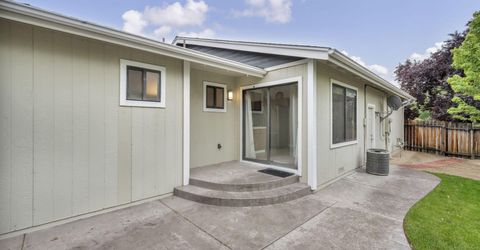 932 Yellow Rose Court, Sparks, NV 89436 Photo