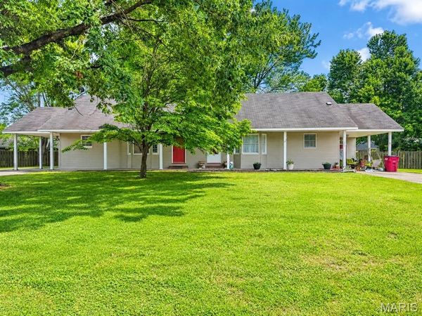 115 & 117 David Drive, Sikeston, MO 63801