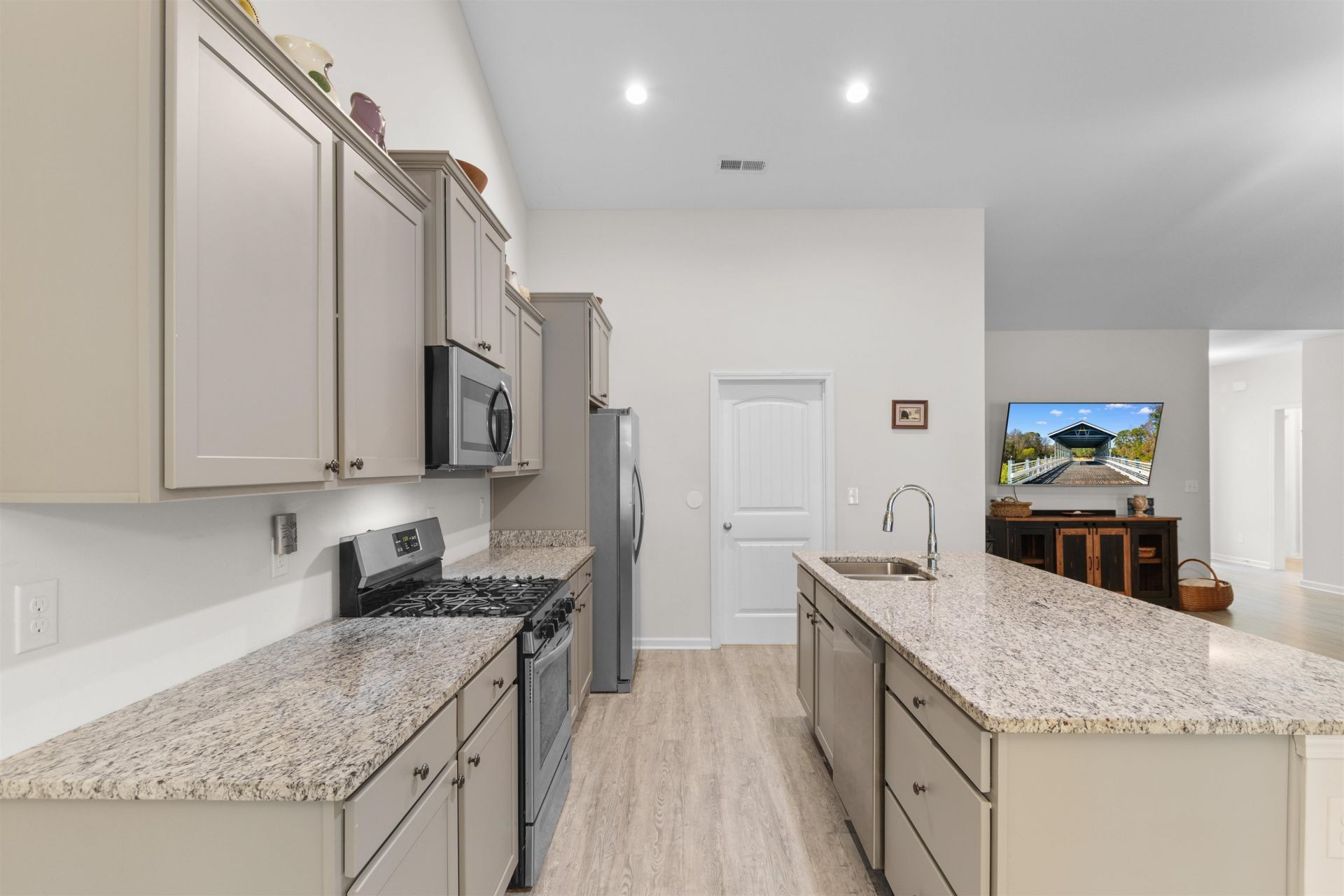 408 Two Rivers Rd.  Photo 24