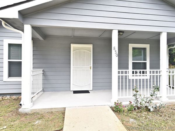 850 N St Louis Avenue , Tulsa, OK 74106
