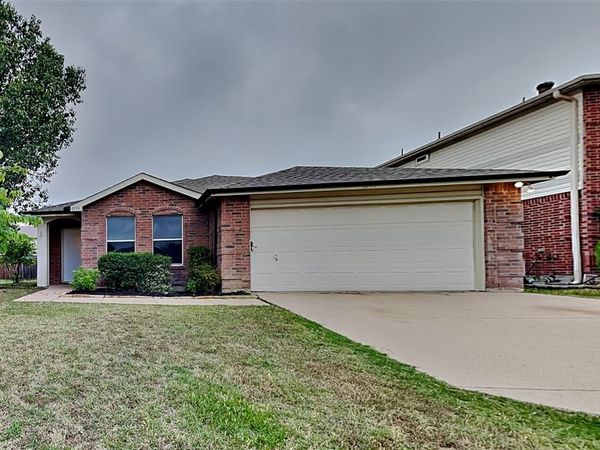 8133 Montecito Drive, Denton, TX 76210