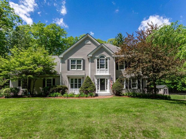 7 Linda Lane, Merrimack, NH 03054