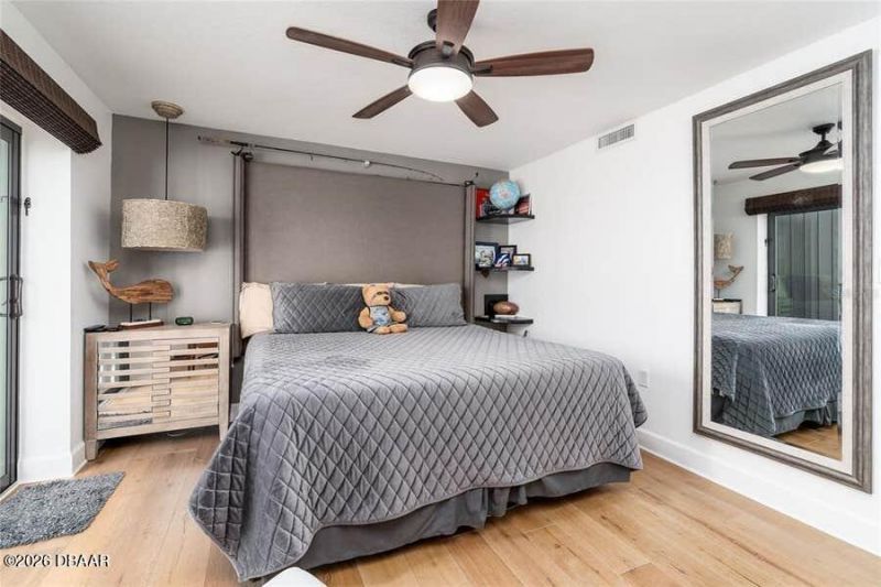 503 Causeway N, Unit 202, New Smyrna Beach, FL 32169 Photo