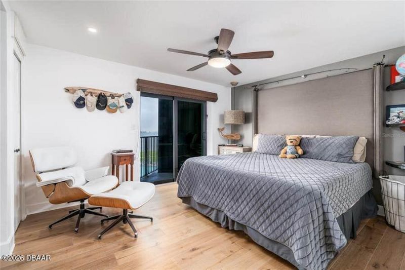 503 Causeway N, Unit 202, New Smyrna Beach, FL 32169 Photo