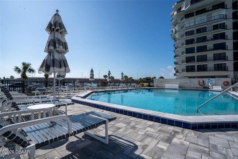 503 Causeway N, Unit 202, New Smyrna Beach, FL 32169 Photo