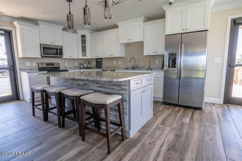 503 Causeway N, Unit 202, New Smyrna Beach, FL 32169 Photo