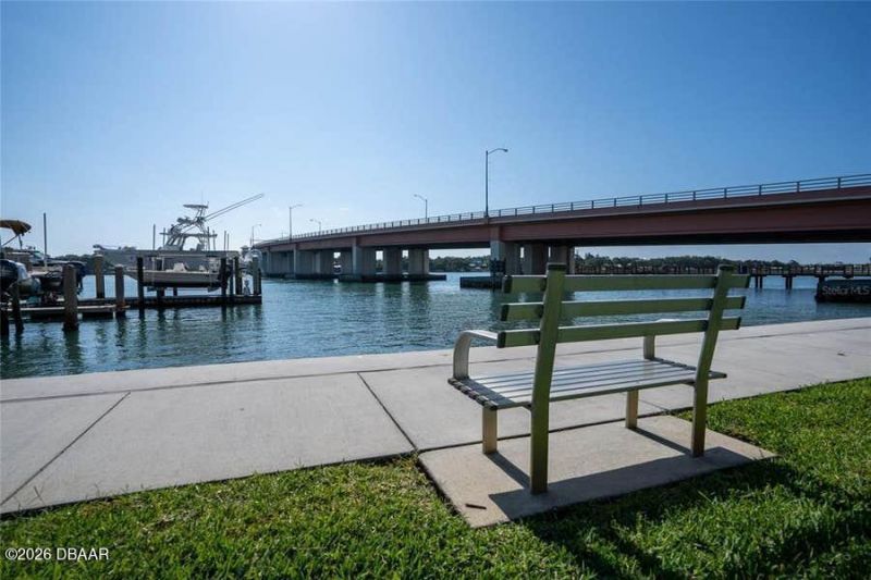 503 Causeway N, Unit 202, New Smyrna Beach, FL 32169 Photo