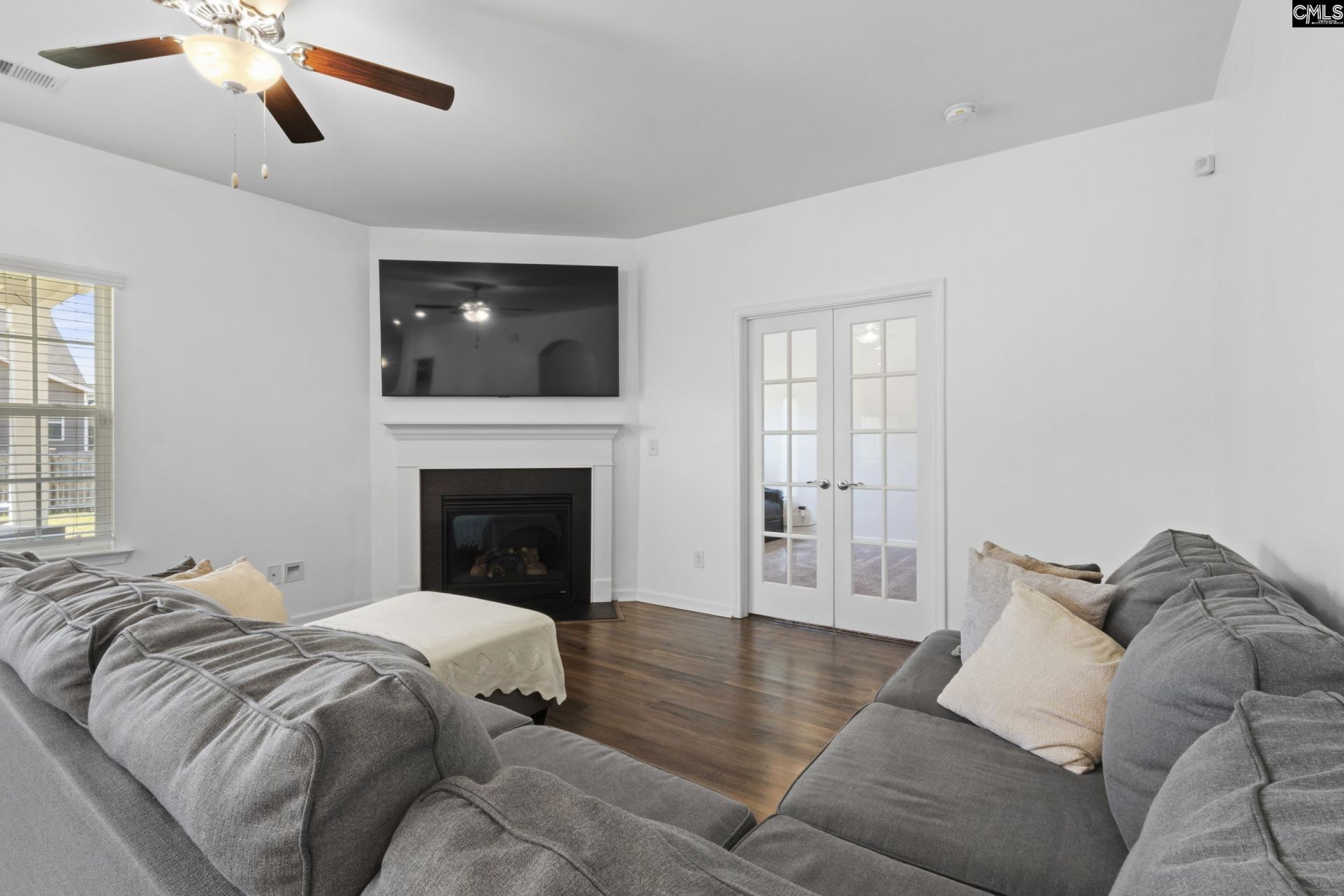 733 N Pinewalk Way  Photo 8