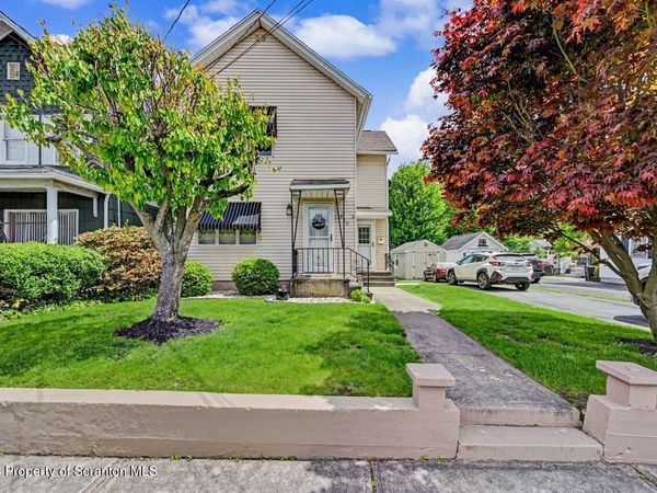 828 Oak Street, Scranton, PA 18508