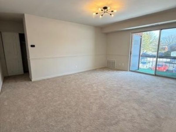 222 8 ECHELON ROAD , VOORHEES, NJ 08043