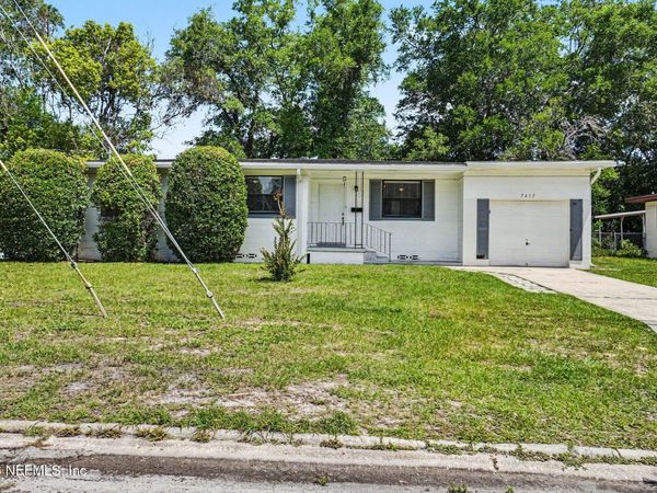 7417 MAYAPPLE Road, Jacksonville, FL 32211