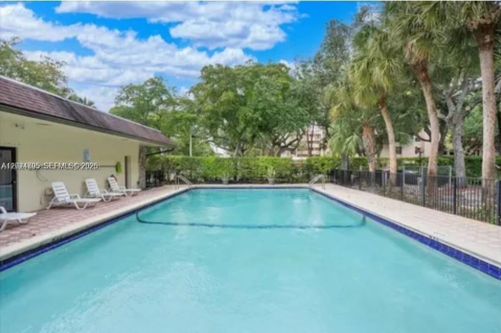6700 Cypress Rd , Unit 409, Plantation, FL 33317 Photo