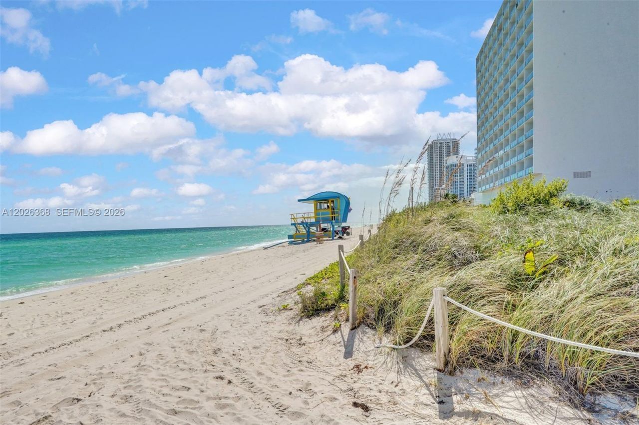 6767 Collins Ave , Unit 408, Miami Beach, FL 33141 Photo