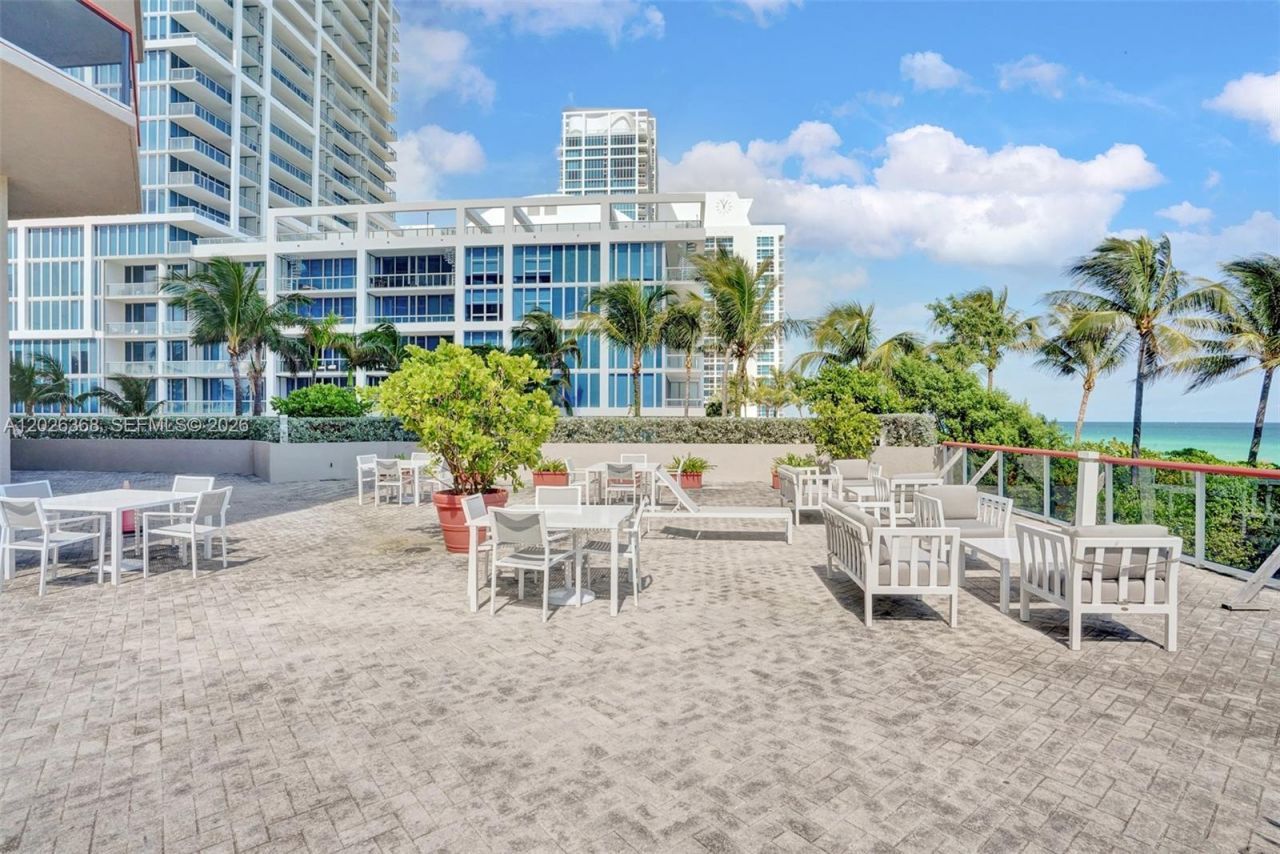 6767 Collins Ave , Unit 408, Miami Beach, FL 33141 Photo