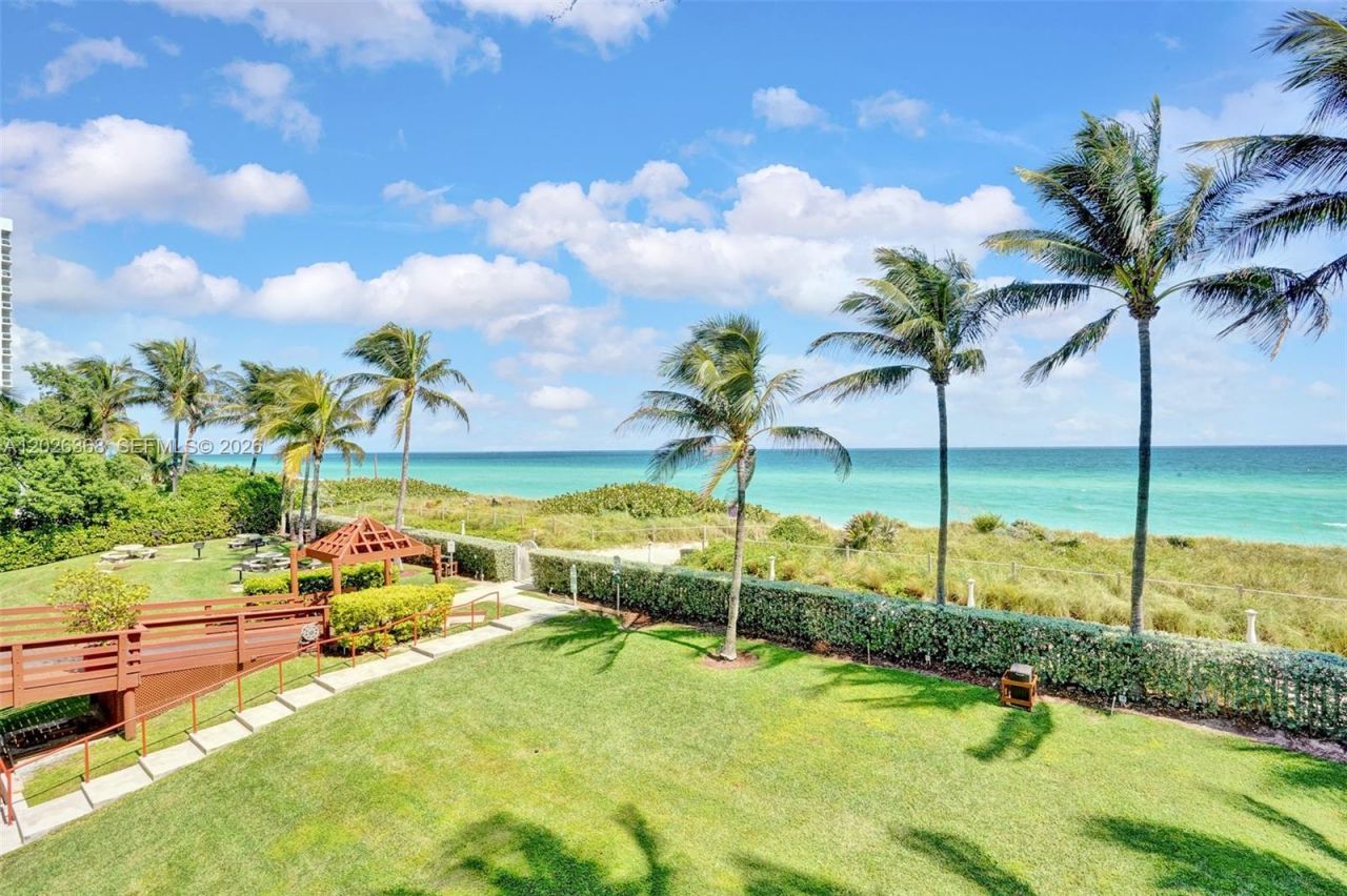 6767 Collins Ave , Unit 408, Miami Beach, FL 33141 Photo