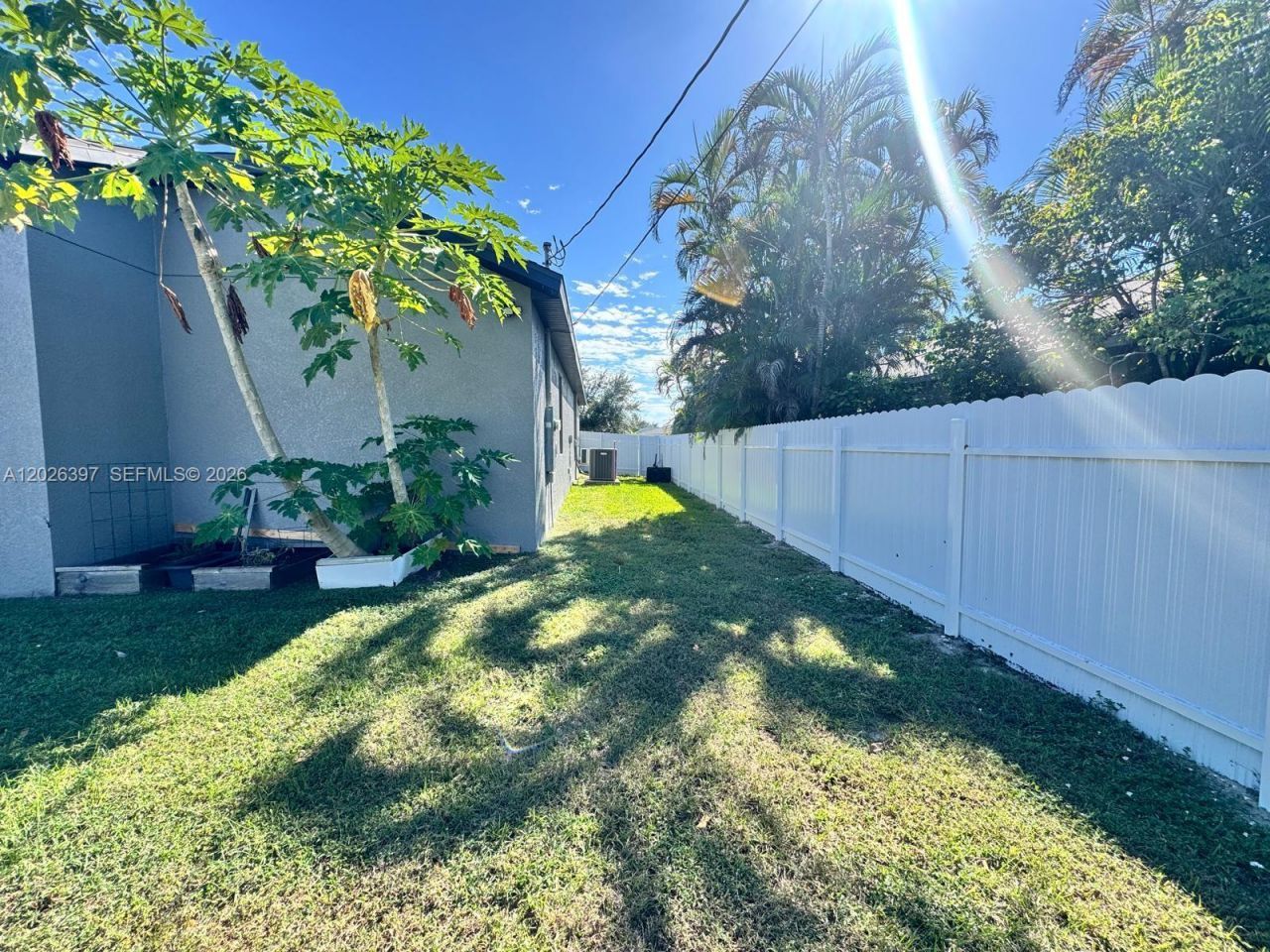 209 SE 26th Ter, Cape Coral, FL 33904 Photo