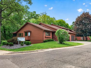 10779 53rd Avenue N, Plymouth, MN 55442