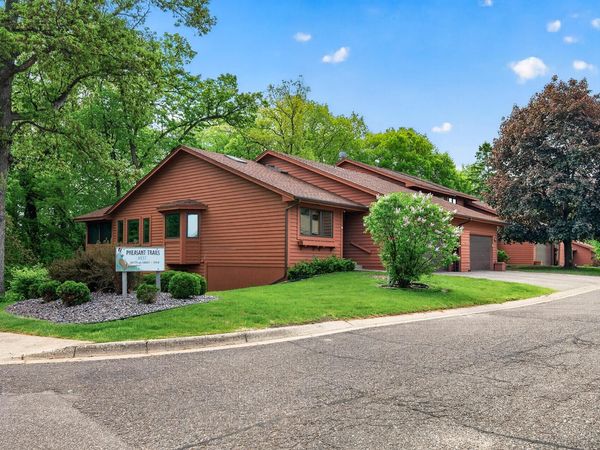 10779 53rd Avenue N, Plymouth, MN 55442