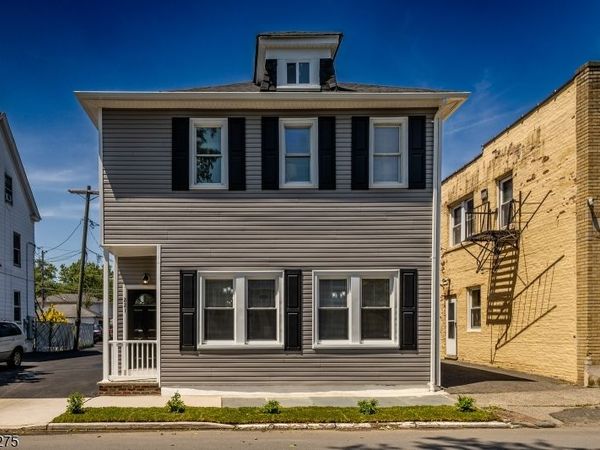 221 N Park St, East Orange, NJ 07017