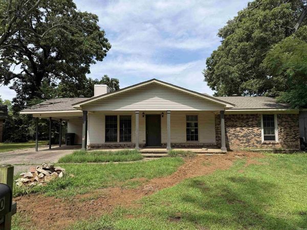1000 towering oaks Drive, Jacksonville, AR 72076