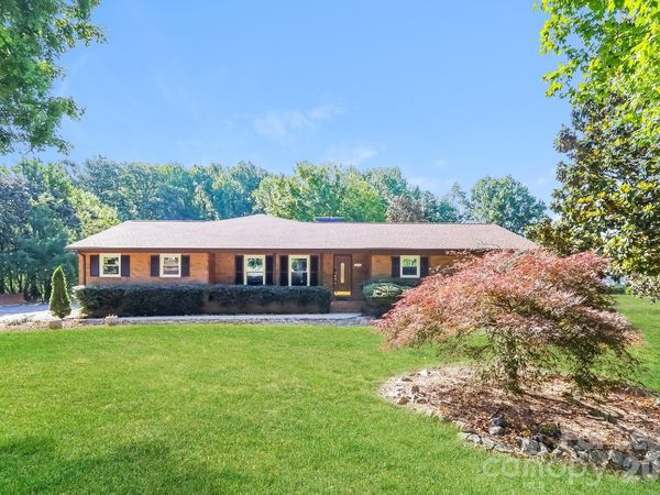 2049 Charlotte Highway , Mooresville, NC 28117