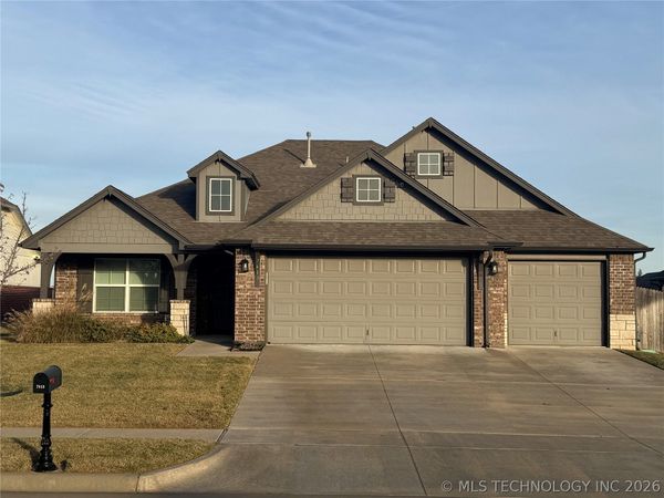 7413 S Hemlock Avenue , Broken Arrow, OK 74011