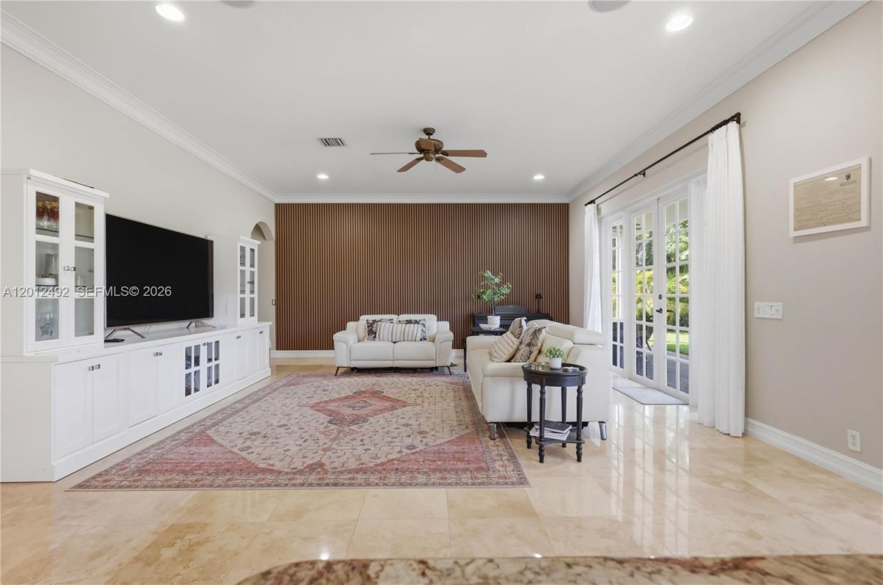 1422 Victoria Isle Dr , Weston, FL 33327 Photo