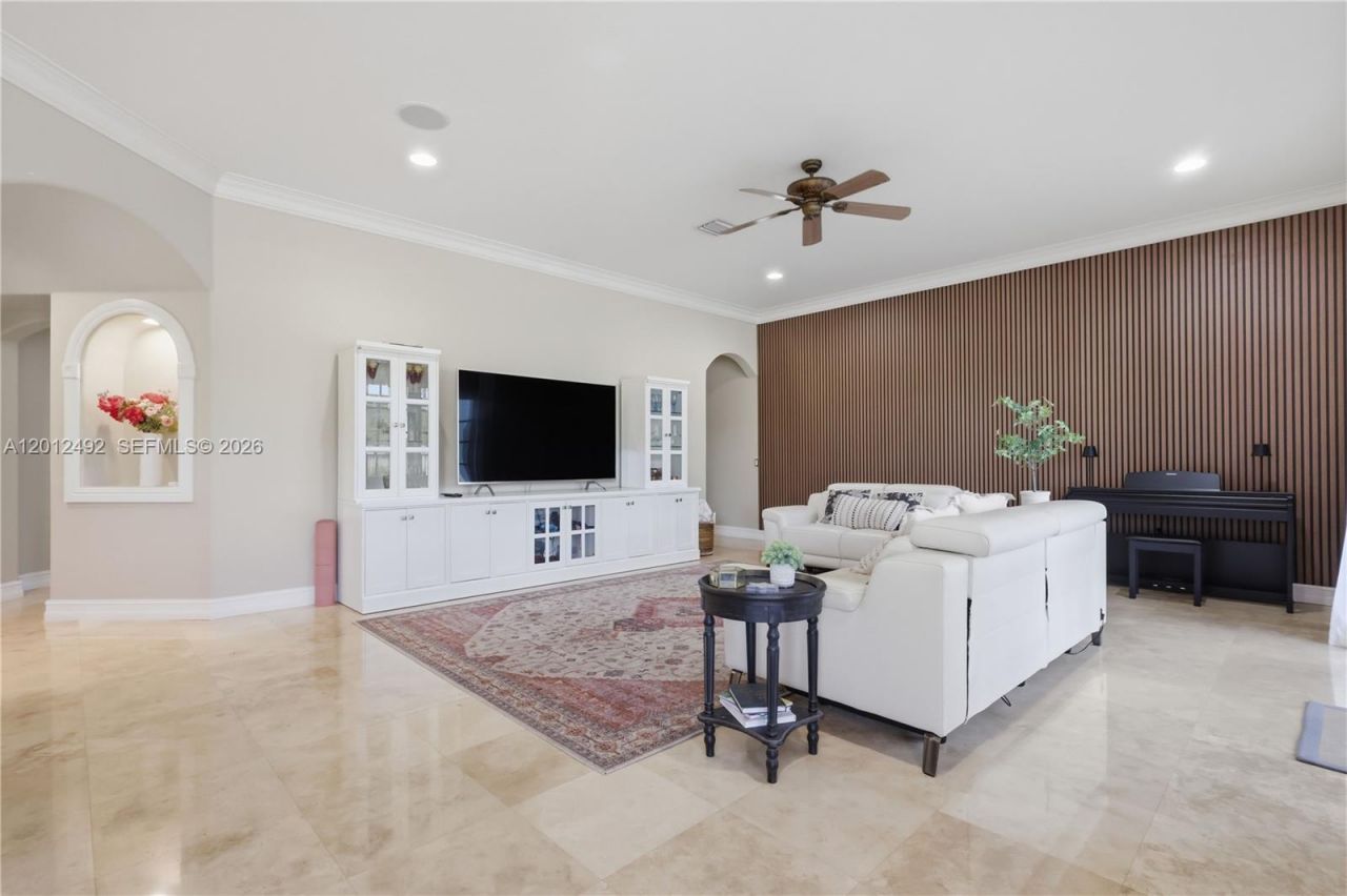 1422 Victoria Isle Dr , Weston, FL 33327 Photo