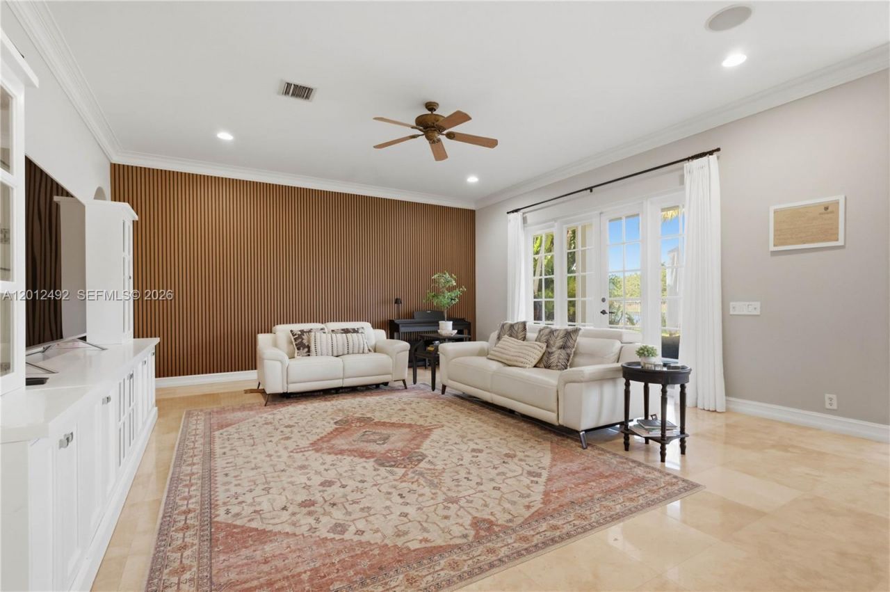 1422 Victoria Isle Dr , Weston, FL 33327 Photo