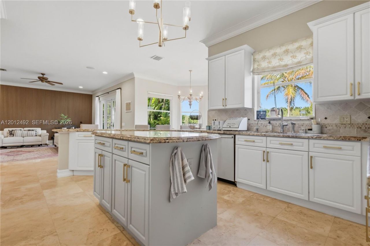 1422 Victoria Isle Dr , Weston, FL 33327 Photo