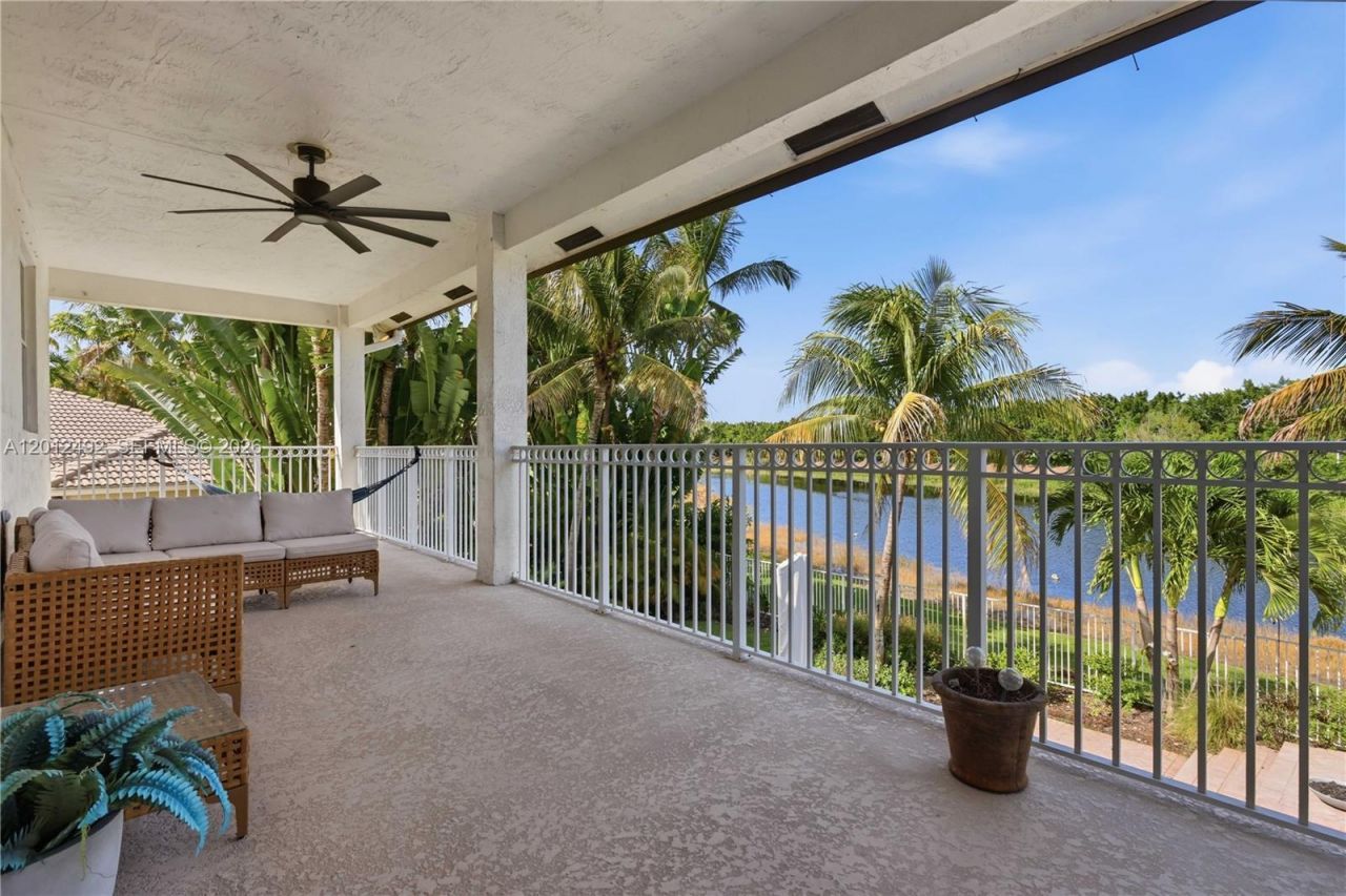 1422 Victoria Isle Dr , Weston, FL 33327 Photo