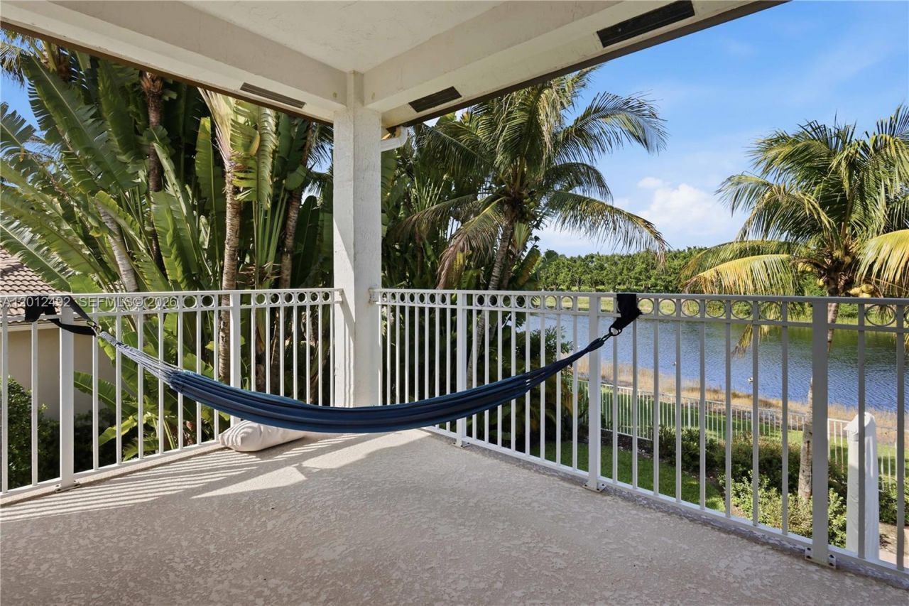 1422 Victoria Isle Dr , Weston, FL 33327 Photo