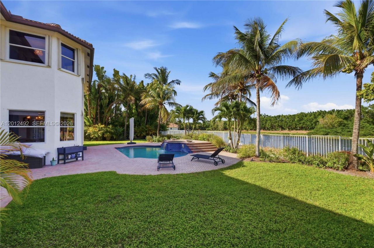 1422 Victoria Isle Dr , Weston, FL 33327 Photo
