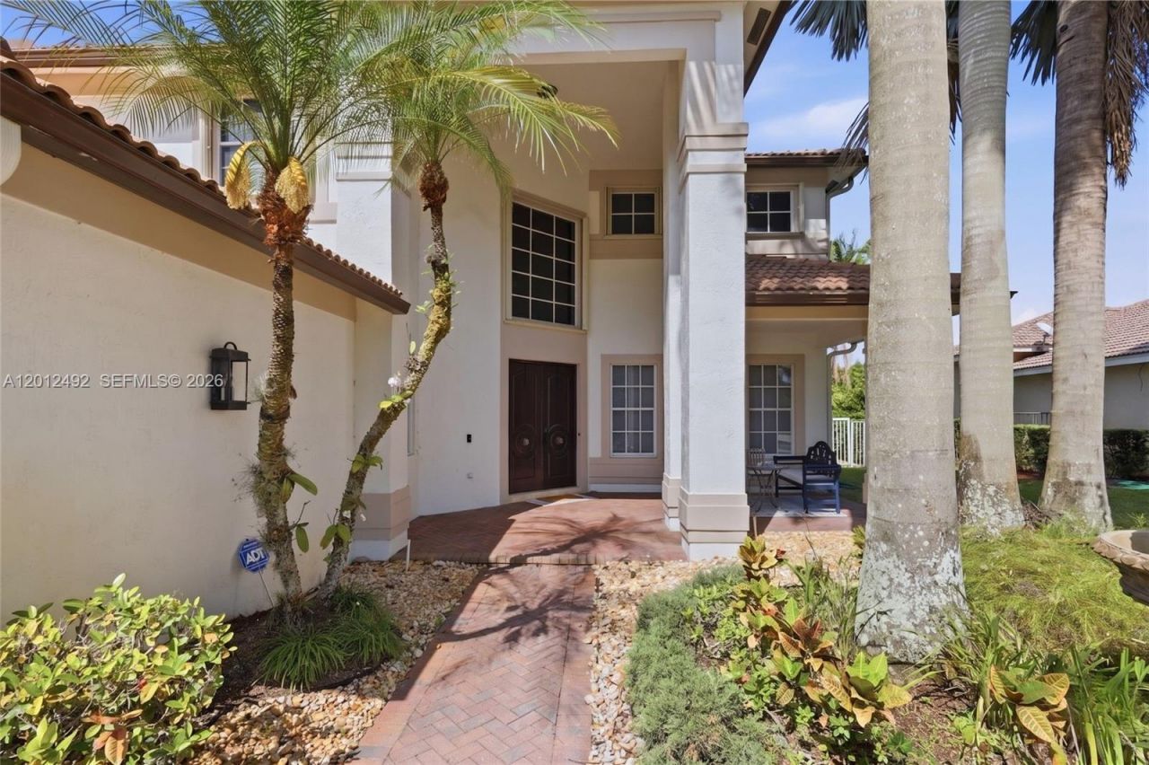 1422 Victoria Isle Dr , Weston, FL 33327 Photo