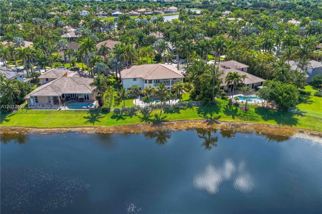 1422 Victoria Isle Dr , Weston, FL 33327 Photo