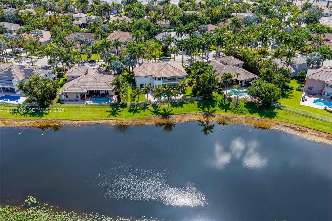 1422 Victoria Isle Dr , Weston, FL 33327 Photo