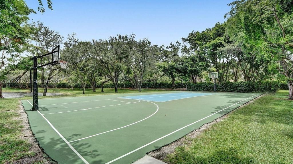 1422 Victoria Isle Dr , Weston, FL 33327 Photo
