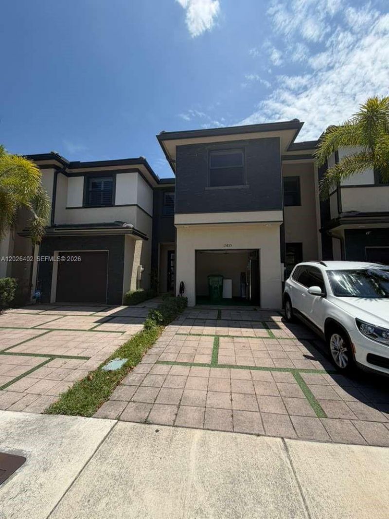 15815 NW 91st Ct, Unit n/a, Miami Lakes, FL 33018 Photo