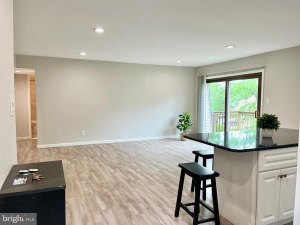 702 MEADOW WOODS, LAWRENCE, NJ 08648