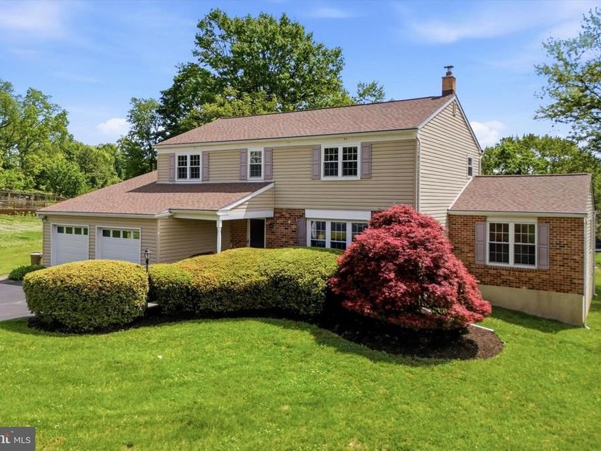 22 Woodstock Circle, Collegeville, PA 19426 Main Photo