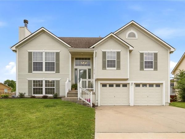 14648 LaQuinta Drive, Grandview, MO 64030