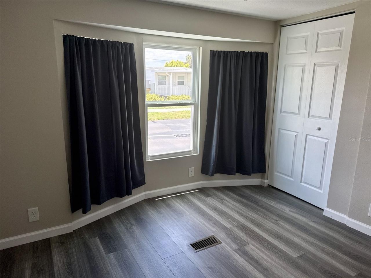 217 Mount Piney Avenue Ne, Unit 286, Saint Petersburg, FL 33702 Photo