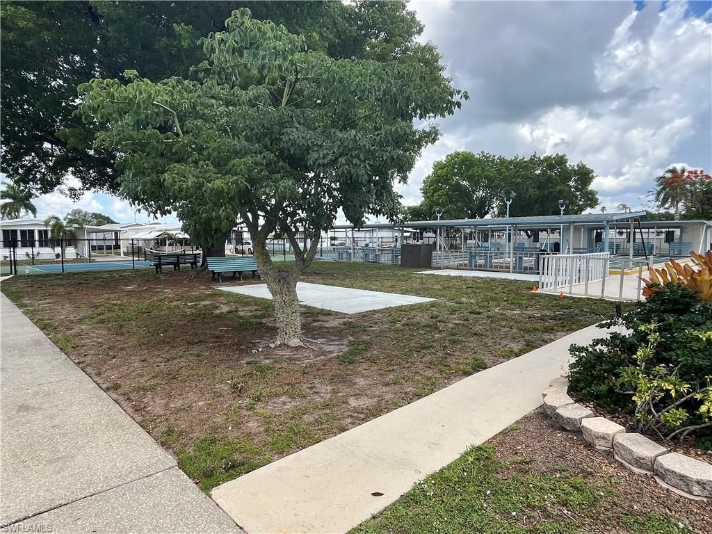 75 Hacienda Blvd , Fort Myers, FL 33905 Photo