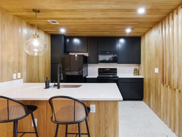 2505 Thornton RD, Unit 2204, Austin, TX 78704