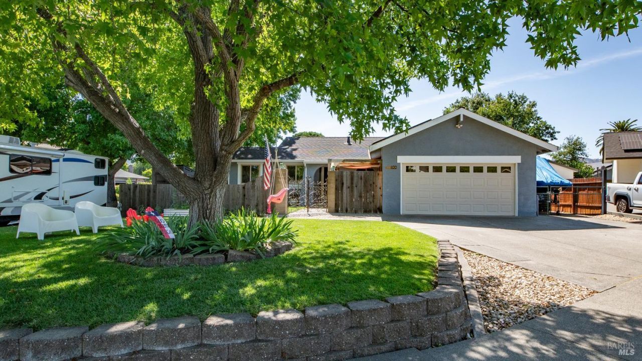 400 Corte Cadiz, Vacaville, CA 95688 Main Photo